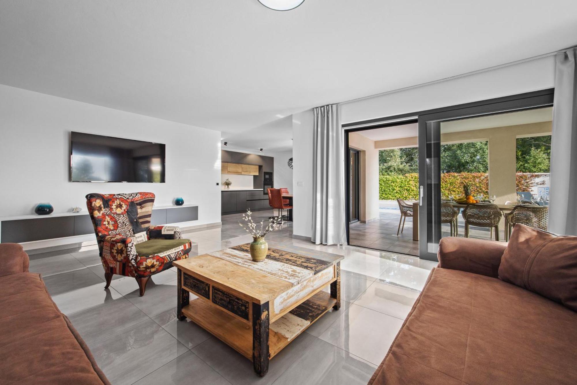 Special Offer! New Luxury Apartment With Pool, Fitness, Outdoor Bar&Grill Buje Exterior foto